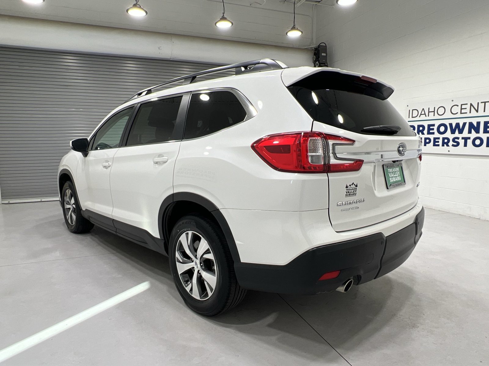 Used 2025 Subaru Ascent Premium AWD/4WD image 6