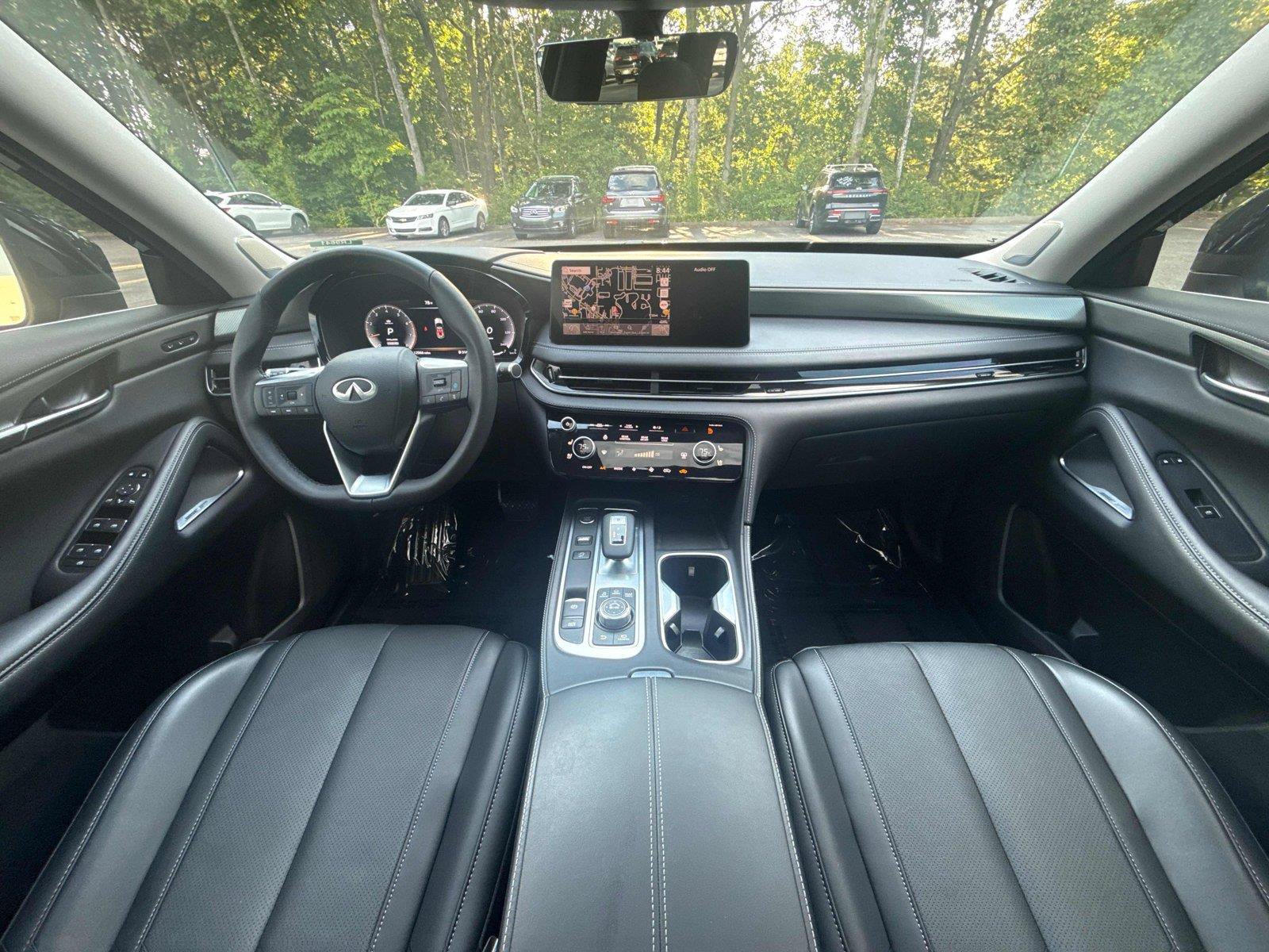 Used 2025 INFINITI QX60 Luxe FWD image 13