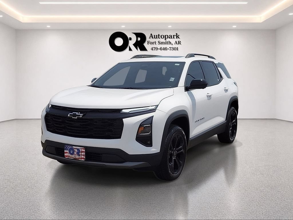 Used 2027 Chevrolet Equinox LT w/ Convenience Package II FWD image 2