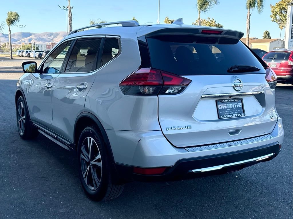 Used 2017 Nissan Rogue SL FWD image 7