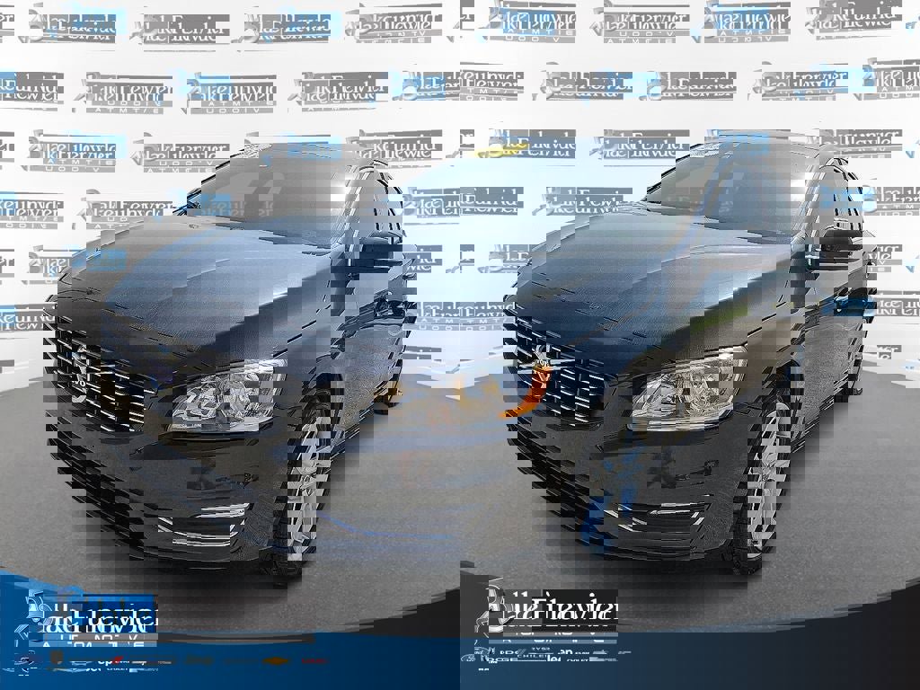 Used 2015 Volvo S60 T5 Premier FWD image 1