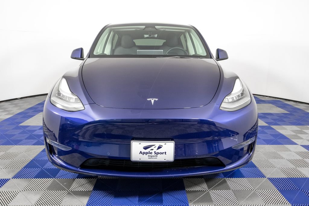 Used 2022 Tesla Model Y Long Range AWD/4WD image 2
