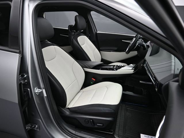 Used 2023 Kia EV6 GT-Line w/ GT-Line White Seat Package image 30