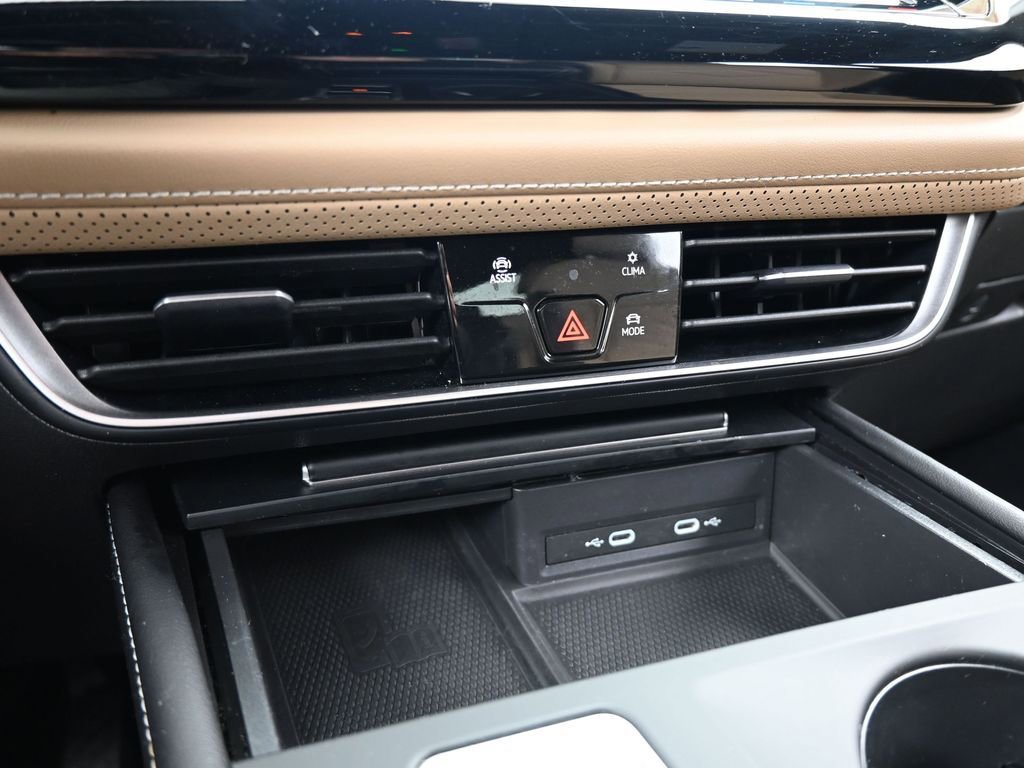 Used 2024 Volkswagen Atlas Cross Sport SE image 24