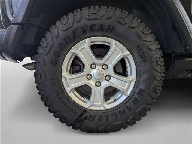 Used 2021 Jeep Wrangler Rubicon w/ Cold Weather Group AWD/4WD image 21