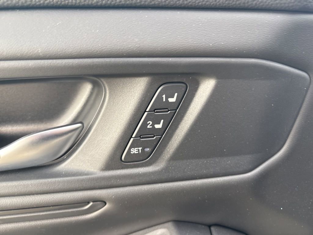 Used 2023 Honda Accord EX-L image 14
