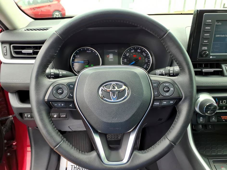 Used 2021 Toyota RAV4 XLE Premium AWD/4WD image 23