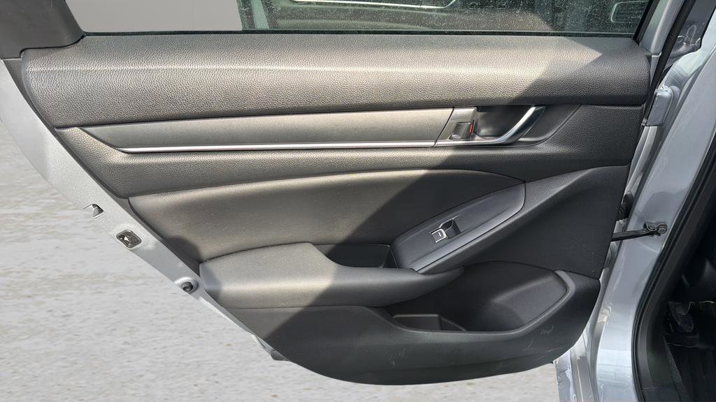Used 2021 Honda Accord Sport image 12