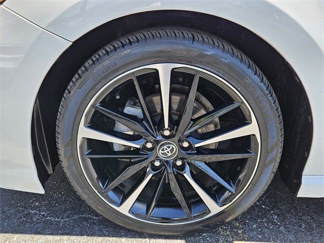 Used 2020 Toyota Camry XSE image 18