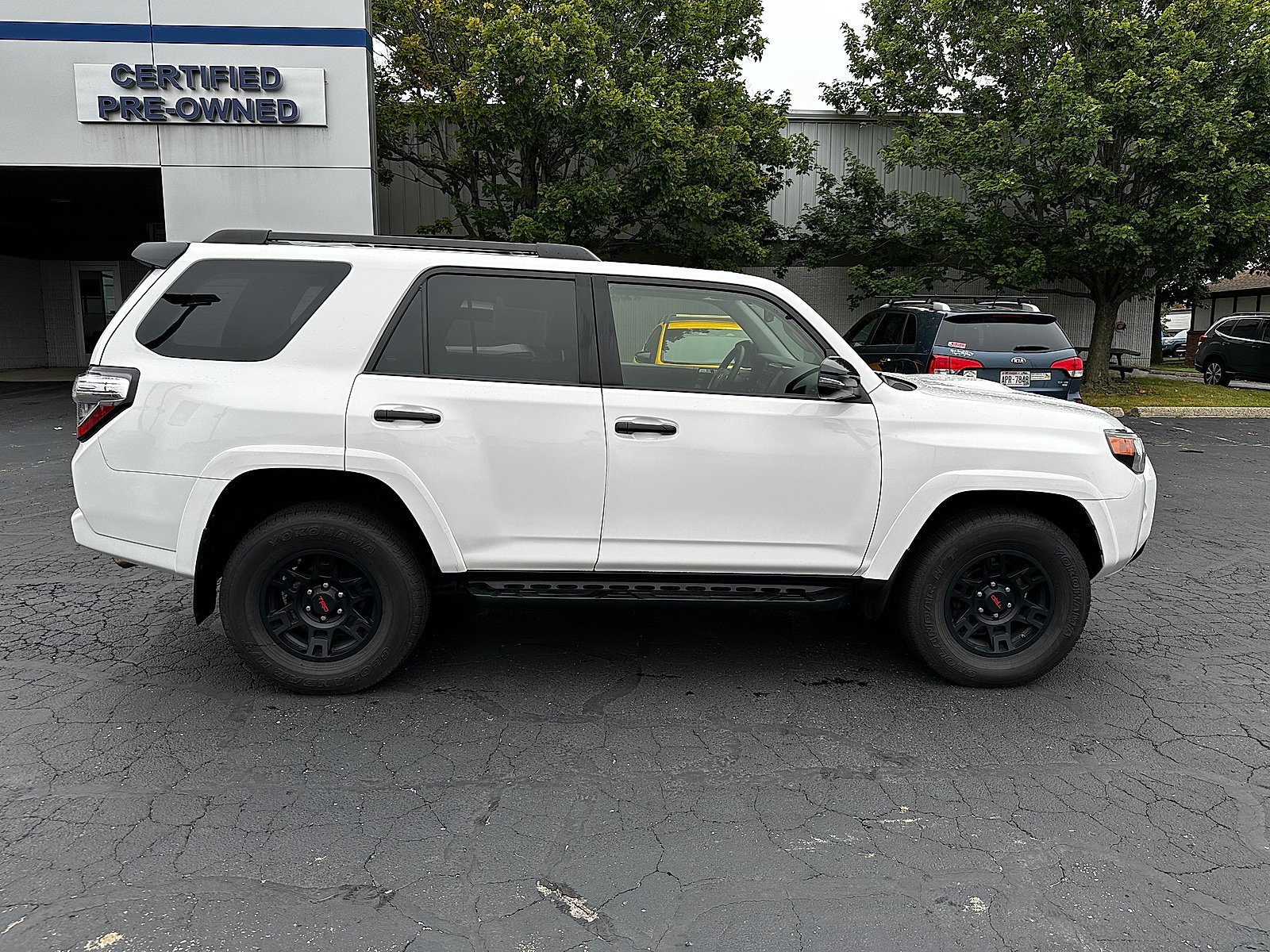 Used 2021 Toyota 4Runner Venture w/ Moonroof Package AWD/4WD image 2