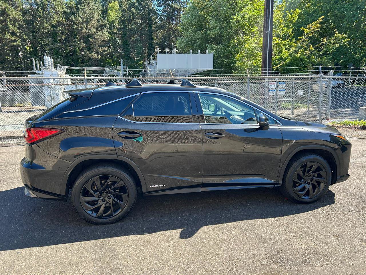 Used 2016 Lexus RX 450h AWD w/ Luxury Package image 4