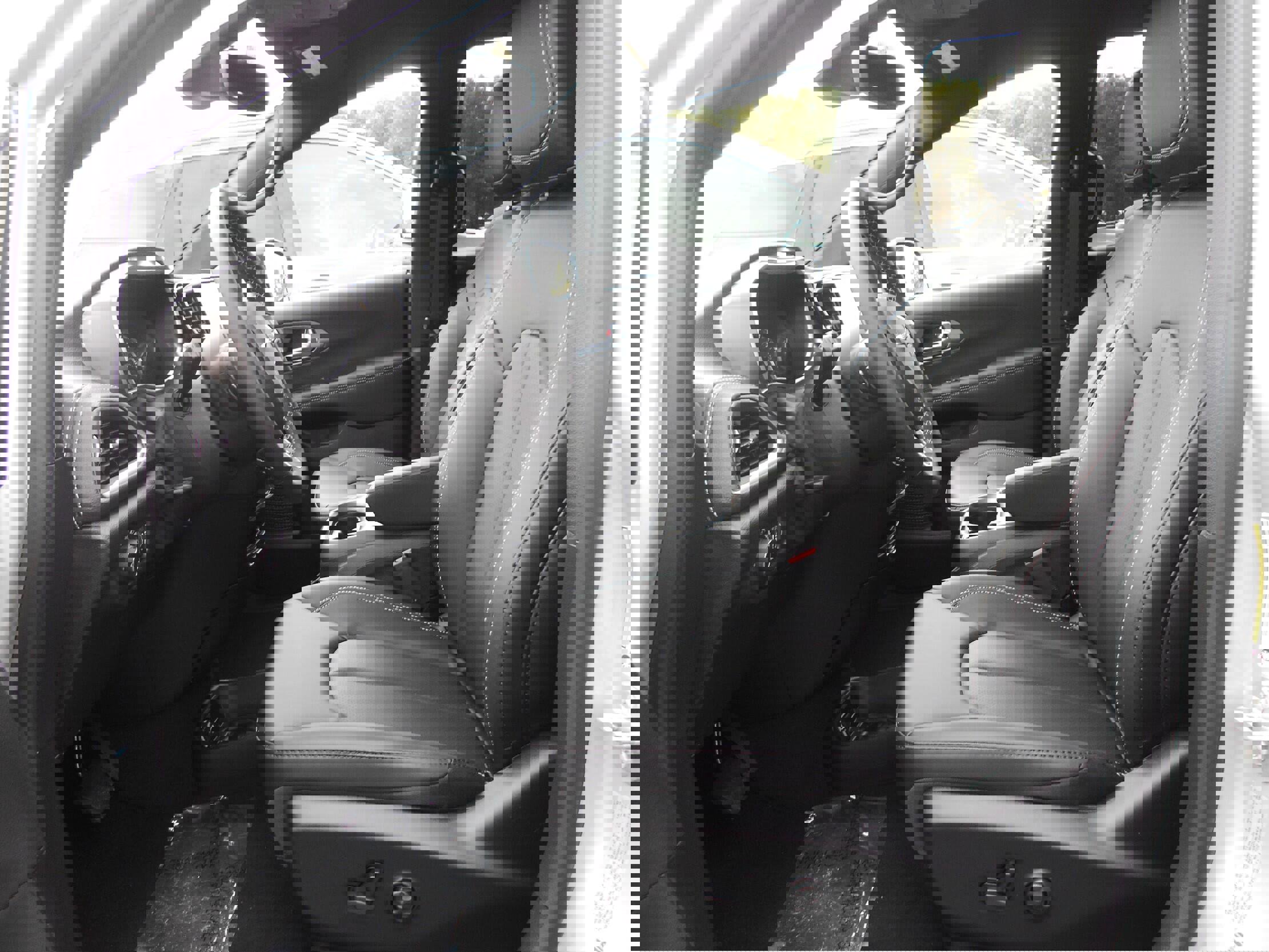 New 2026 Chrysler Pacifica Select image 6