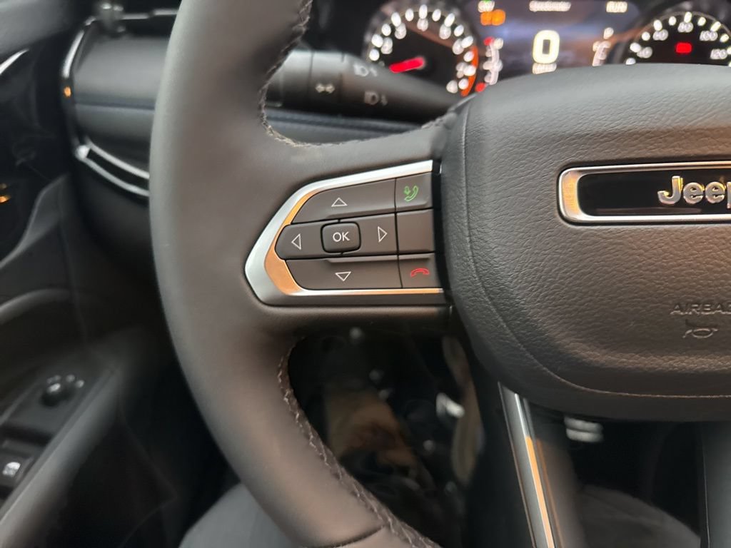 New 2026 Jeep Compass Latitude AWD/4WD image 11