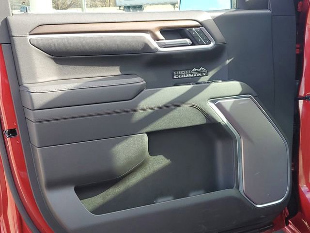 Used 2025 Chevrolet Silverado 1500 High Country image 21