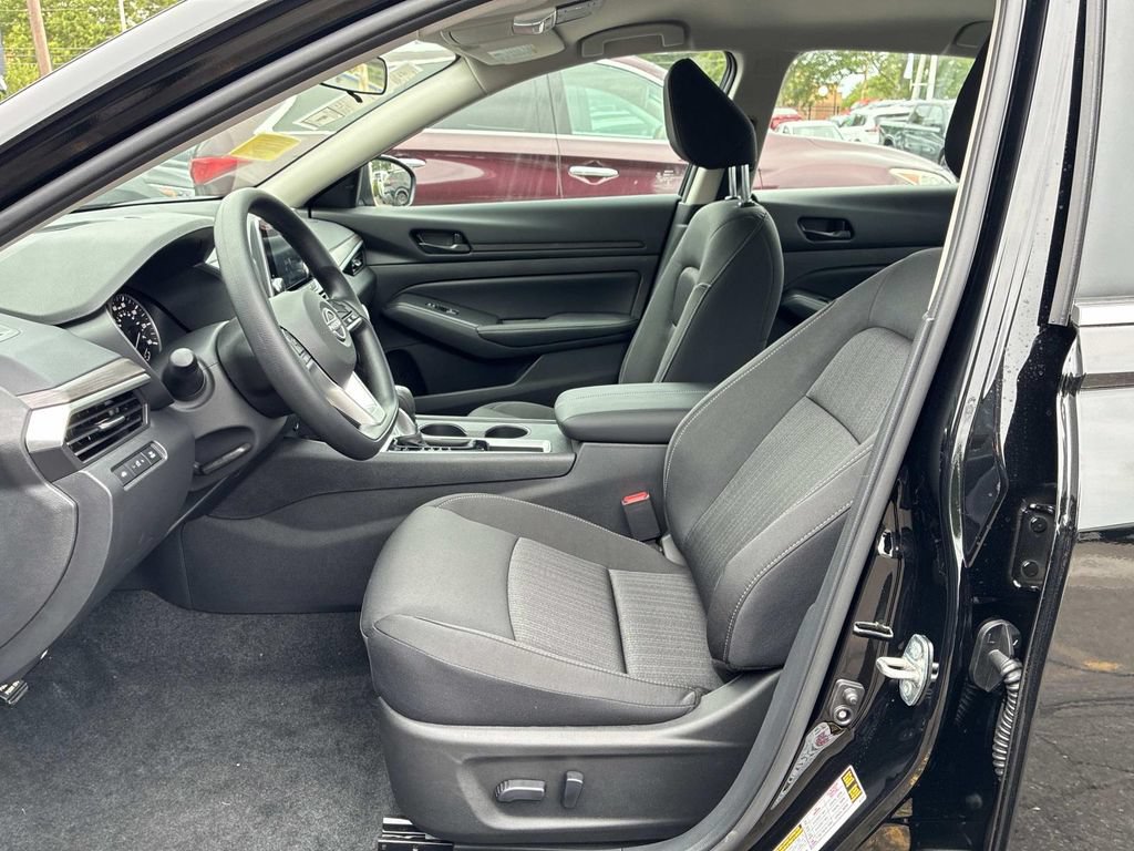 New 2026 Nissan Altima 2.5 SV FWD image 8