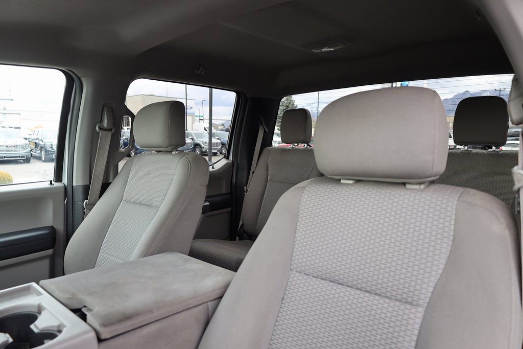 Used 2017 Ford F250 XLT w/ XLT Premium Package AWD/4WD image 16