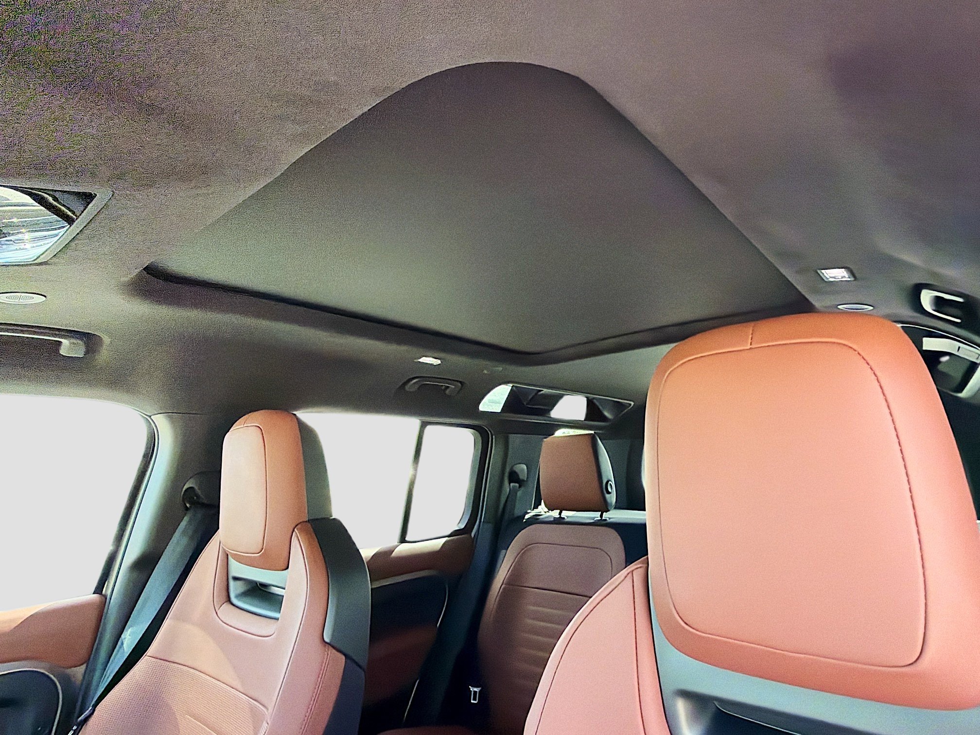 New 2026 Land Rover Defender 110 OCTA image 27