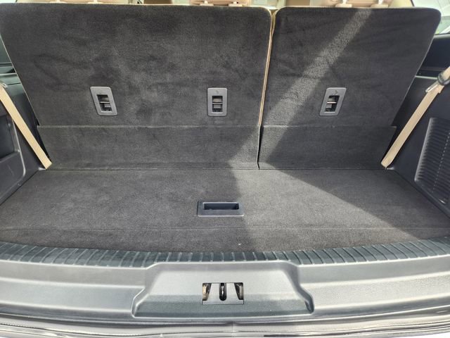 Used 2023 Ford Expedition XLT RWD image 32