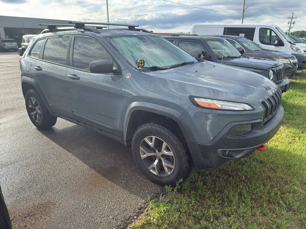 Used 2014 Jeep Cherokee Trailhawk w/ Technology Group AWD/4WD image 4