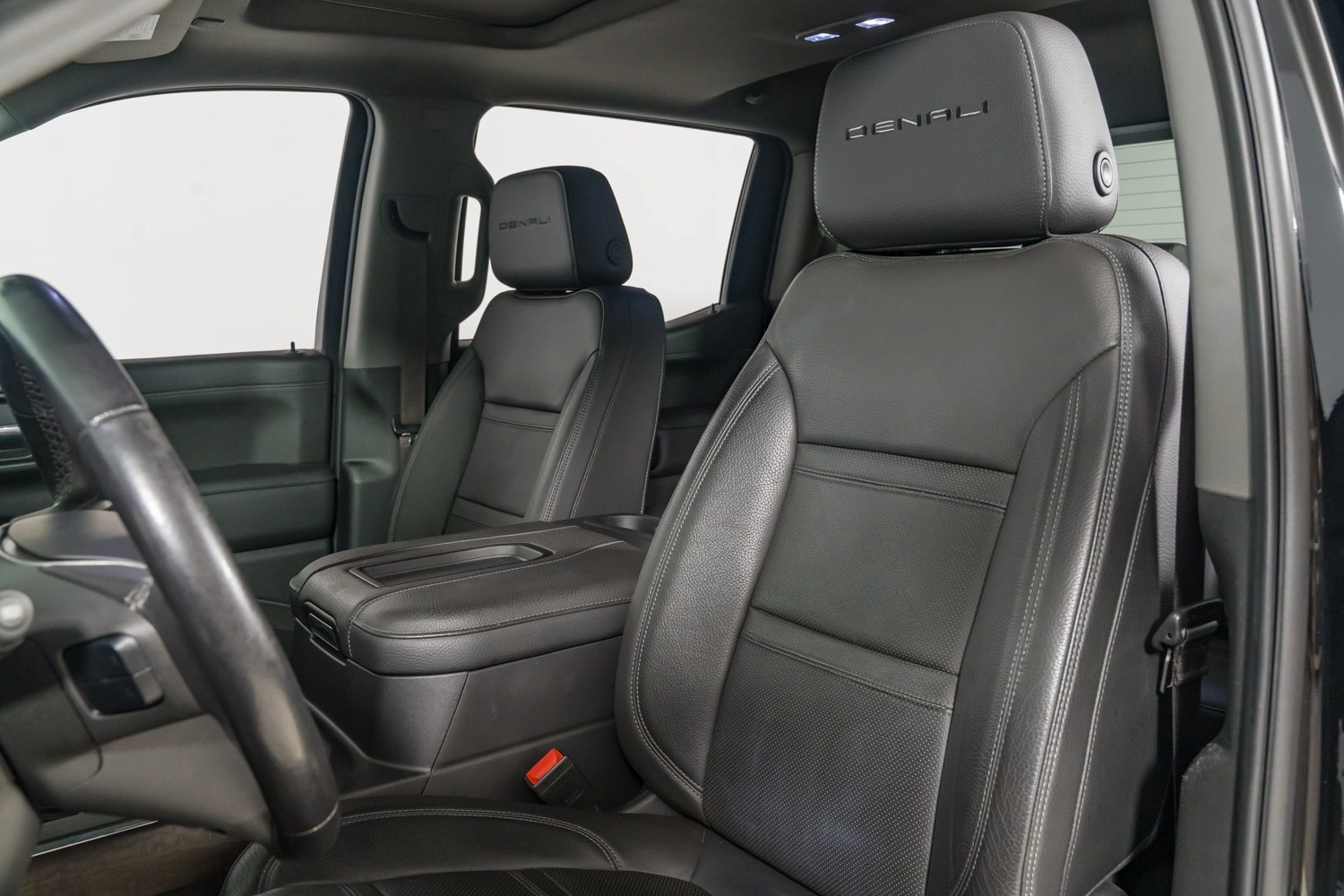 Used 2022 GMC Sierra 1500 Denali w/ Denali Reserve Package AWD/4WD image 22