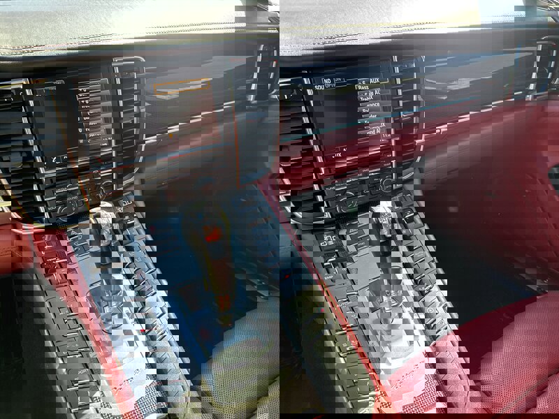 Used 2015 Porsche Panamera Turbo image 49