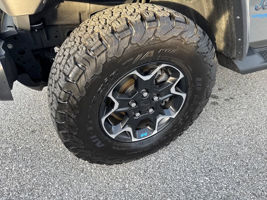 Used 2022 Jeep Wrangler Unlimited Rubicon 4xe image 3