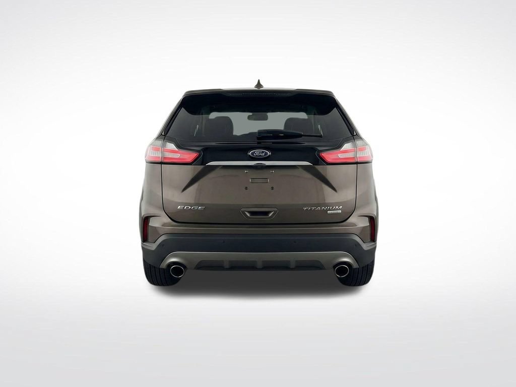 Used 2019 Ford Edge Titanium w/ Equipment Group 301A AWD/4WD image 7