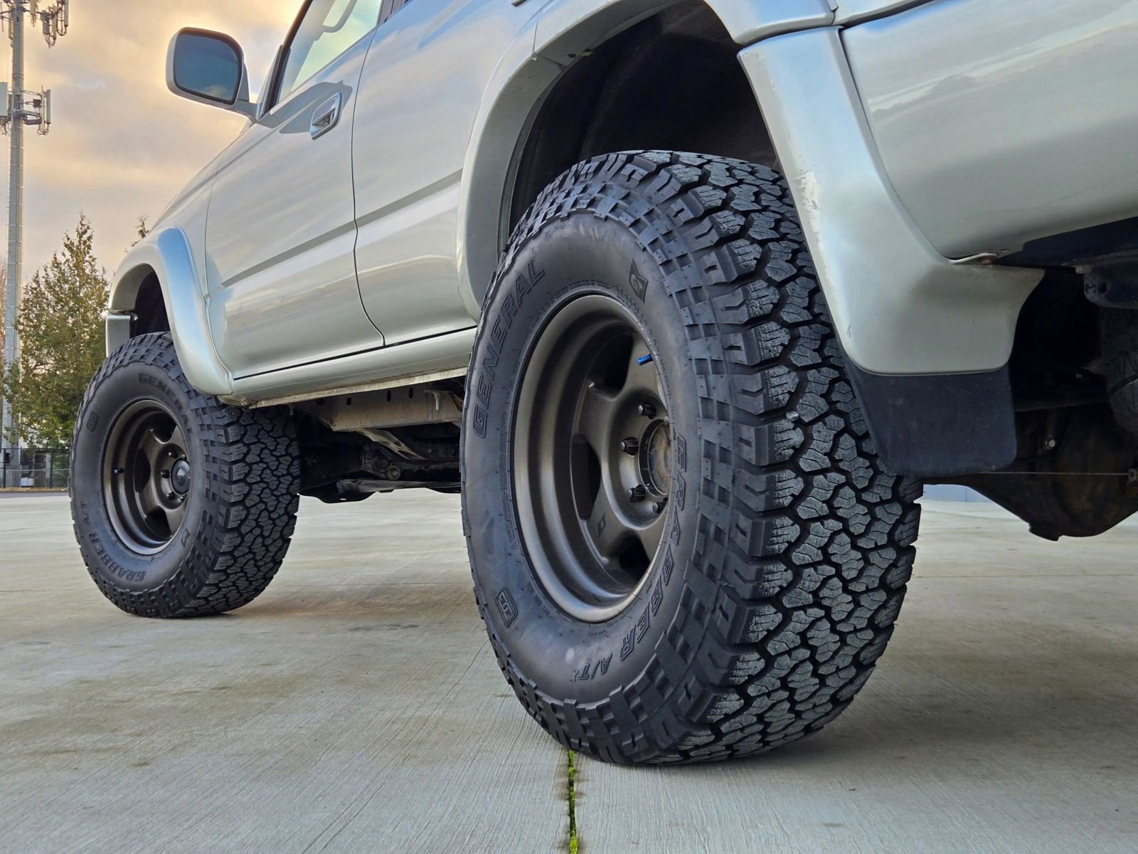 Used 2000 Toyota 4Runner SR5 image 42