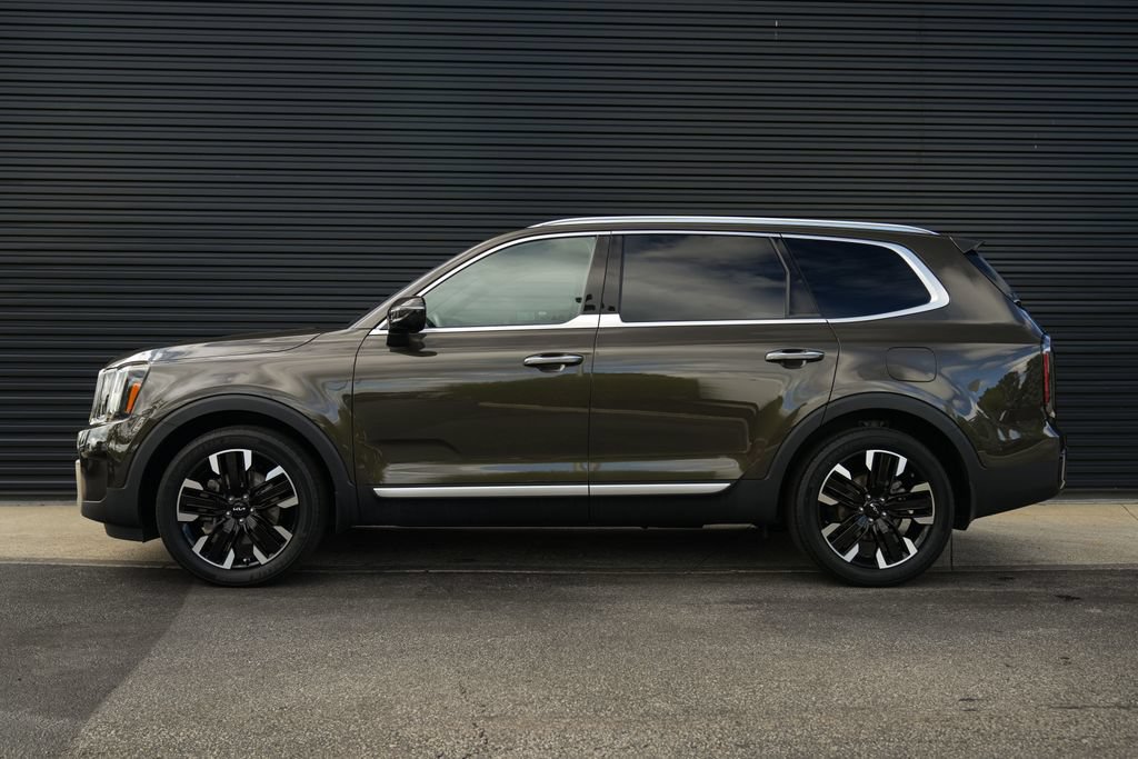 Used 2023 Kia Telluride SX Prestige AWD/4WD image 2