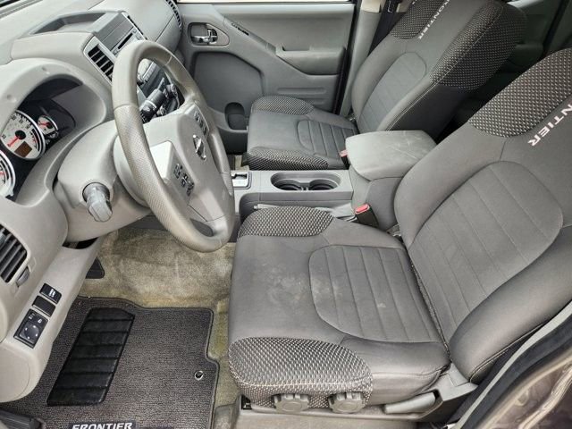 Used 2018 Nissan Frontier SV RWD image 11