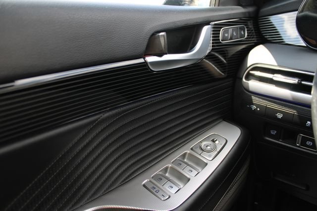 Used 2025 Hyundai Palisade Calligraphy AWD/4WD image 17