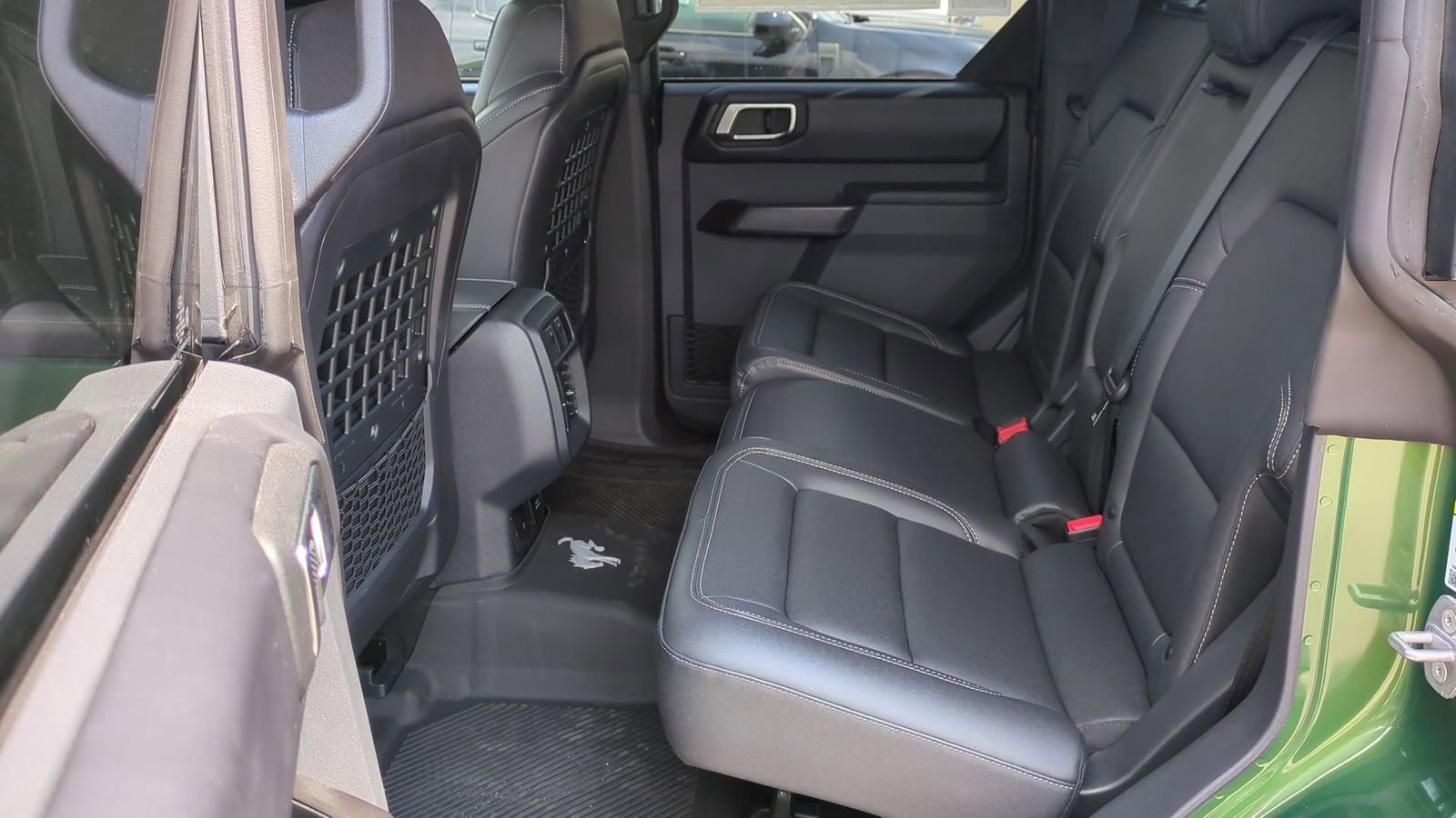 New 2025 Ford Bronco Badlands image 17