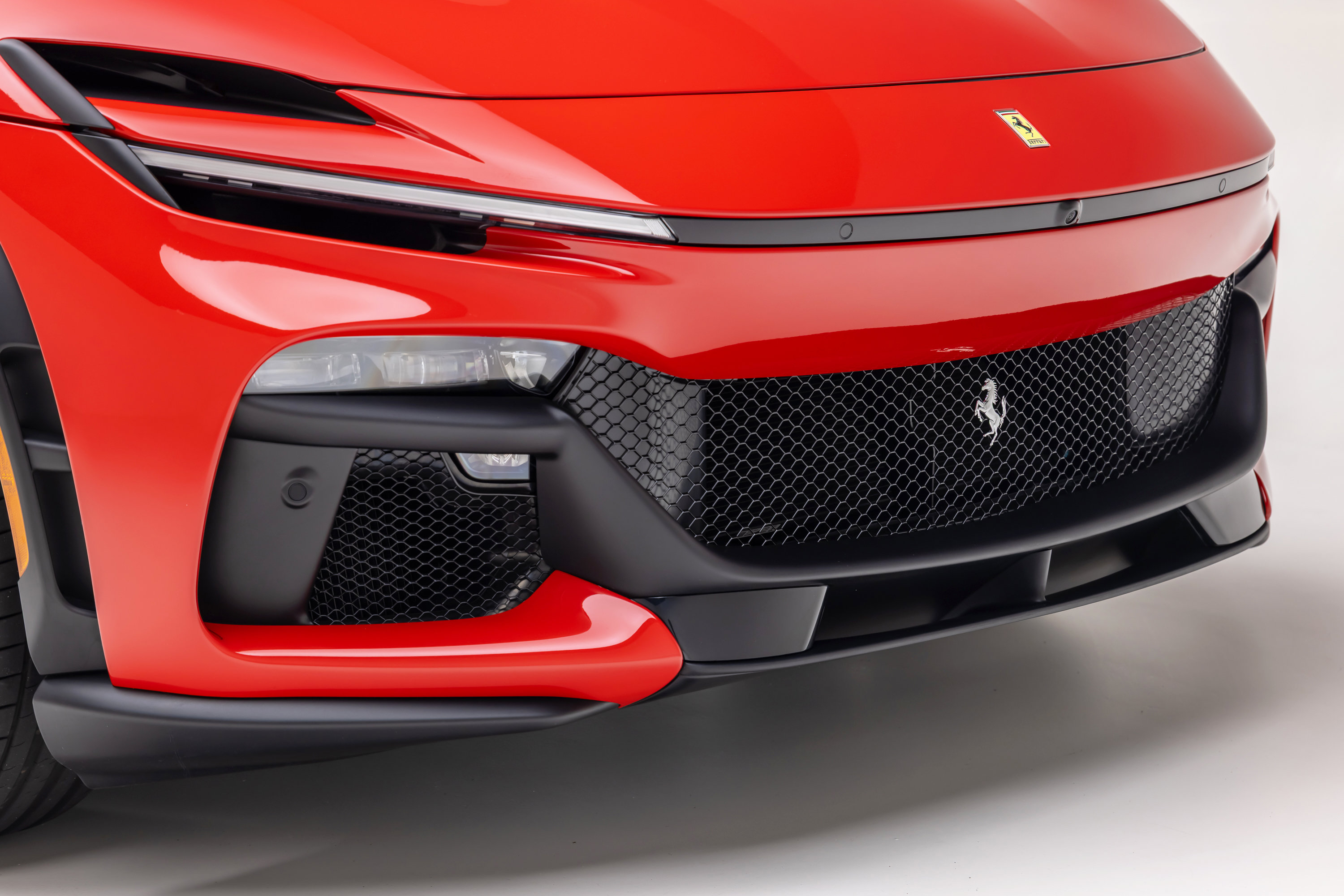 Certified 2026 Ferrari Purosangue AWD/4WD image 34