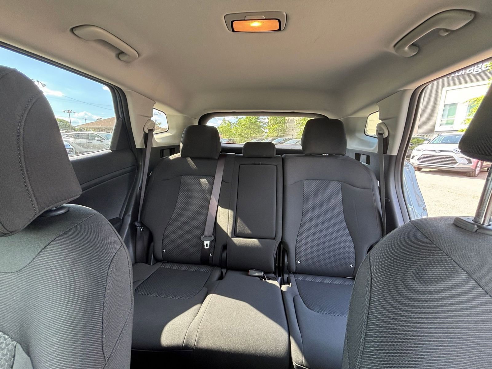 Used 2025 Kia Sportage LX image 37