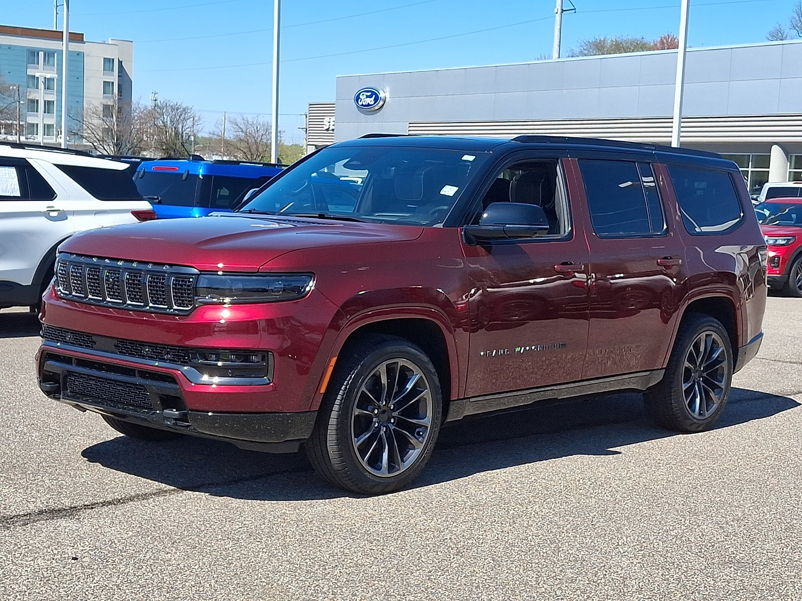 Used 2025 Jeep Grand Wagoneer Series II Obsidian w/ Quick Order Packagew 28T AWD/4WD image 5