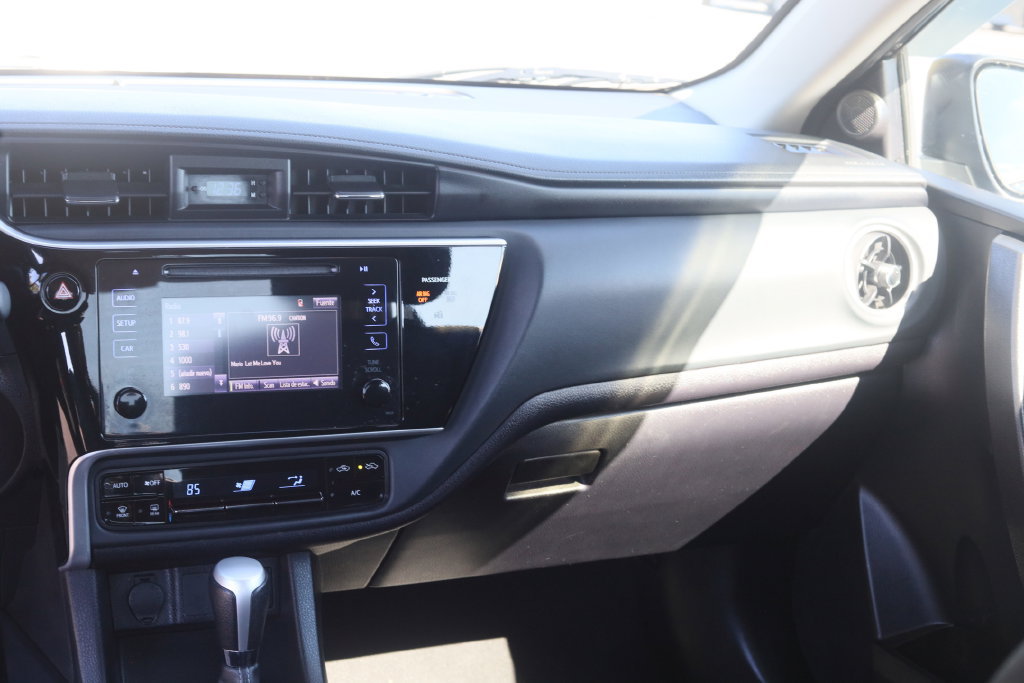 Certified 2017 Toyota Corolla LE w/ Carpet Mat Package (TMS) FWD image 18