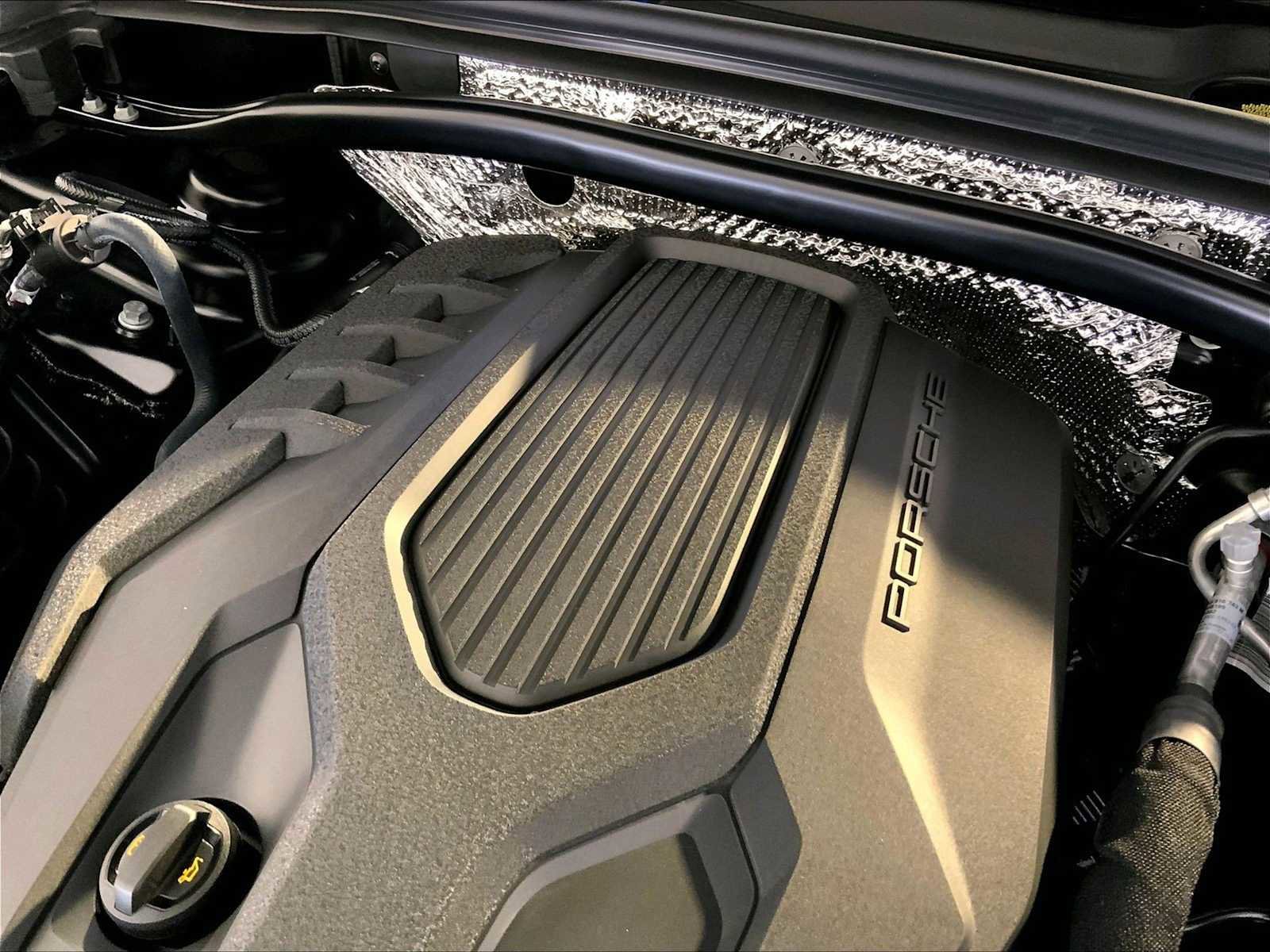 New 2026 Porsche Macan AWD/4WD image 22