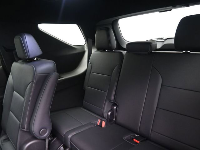 New 2026 Chevrolet Traverse LT w/ Enhanced Driving Package image 9