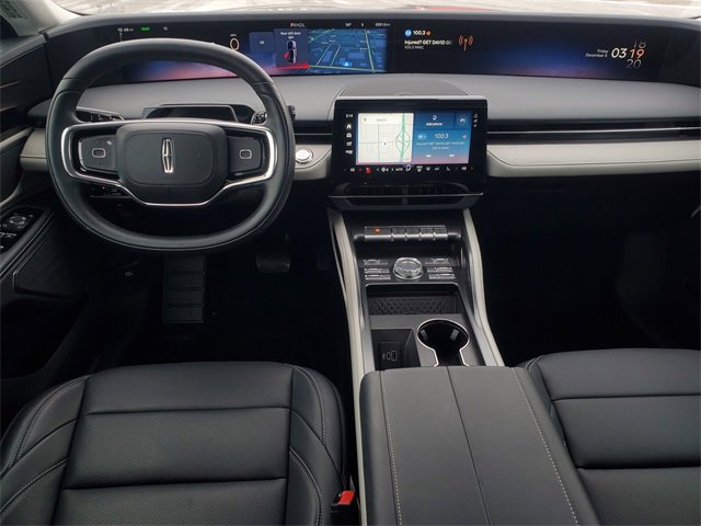 Certified 2025 Lincoln Nautilus Premier image 29