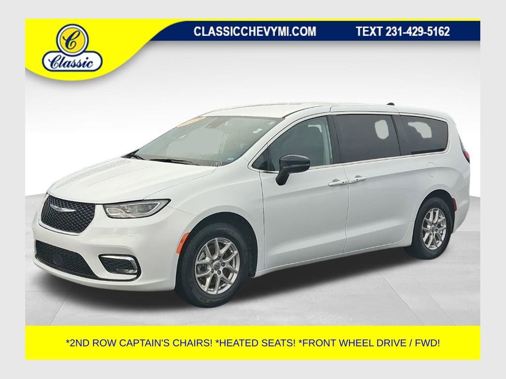 Used 2024 Chrysler Pacifica Touring-L