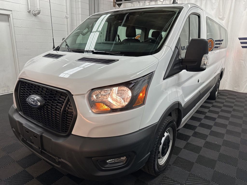 Used 2023 Ford Transit 350 XL image 3