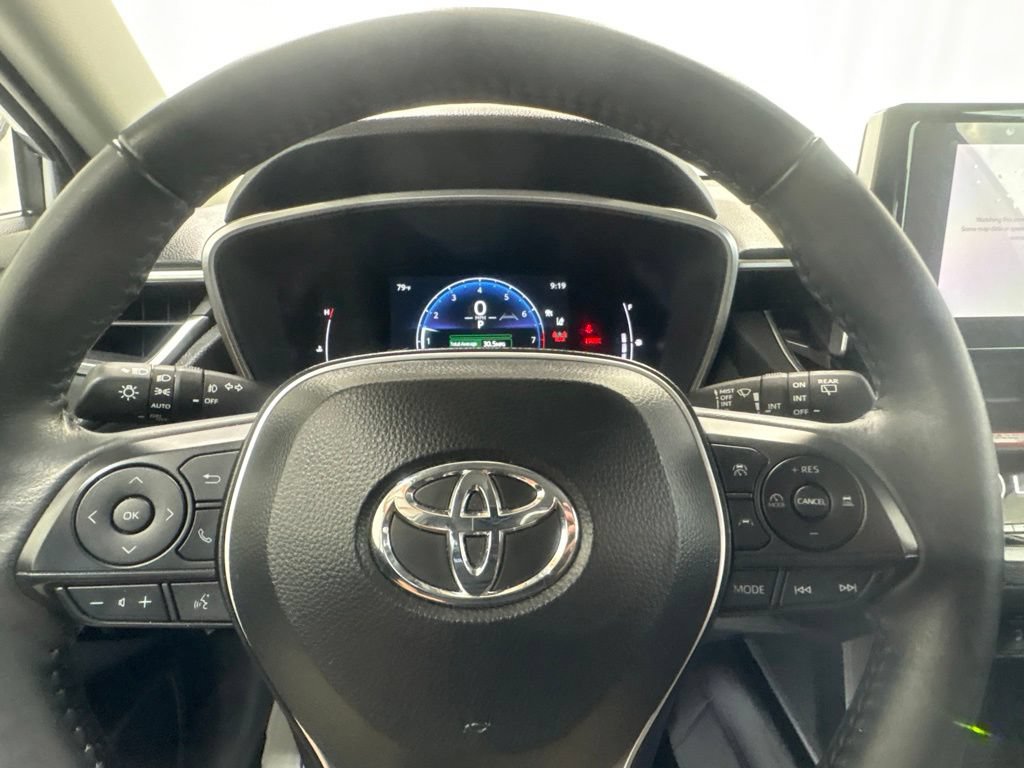 Used 2024 Toyota Corolla Cross XLE w/ Convenience Package AWD/4WD image 28