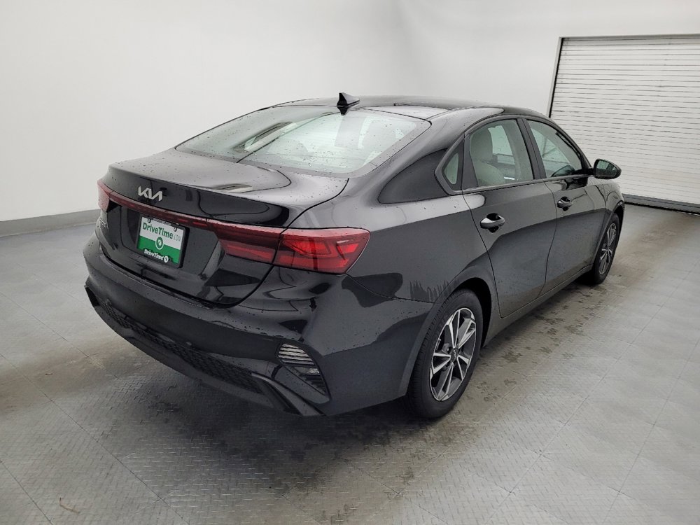 Used 2023 Kia Forte LXS image 9