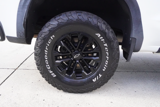 Used 2020 Chevrolet Silverado 1500 RST AWD/4WD image 42