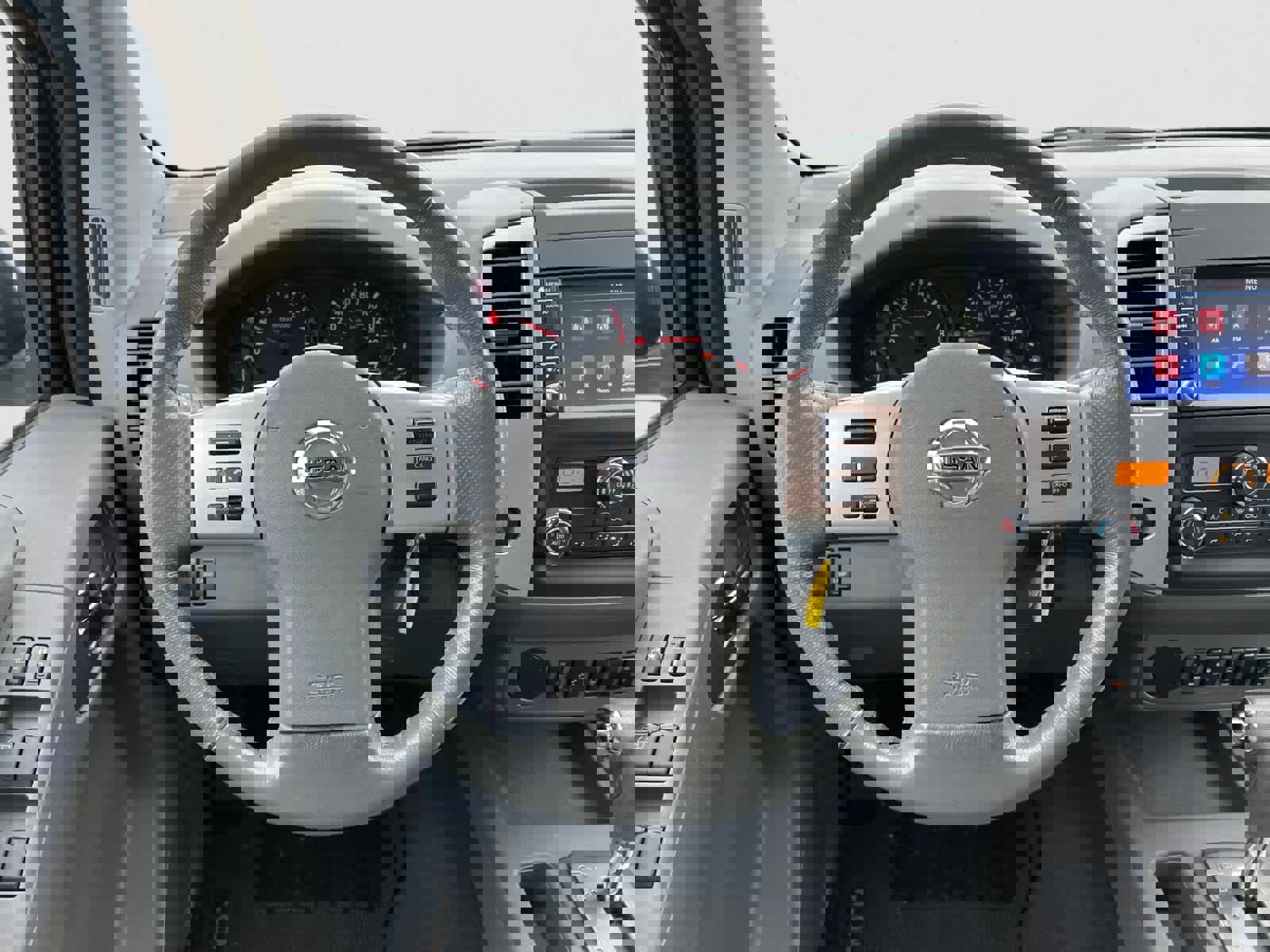 Used 2019 Nissan Frontier SV image 13