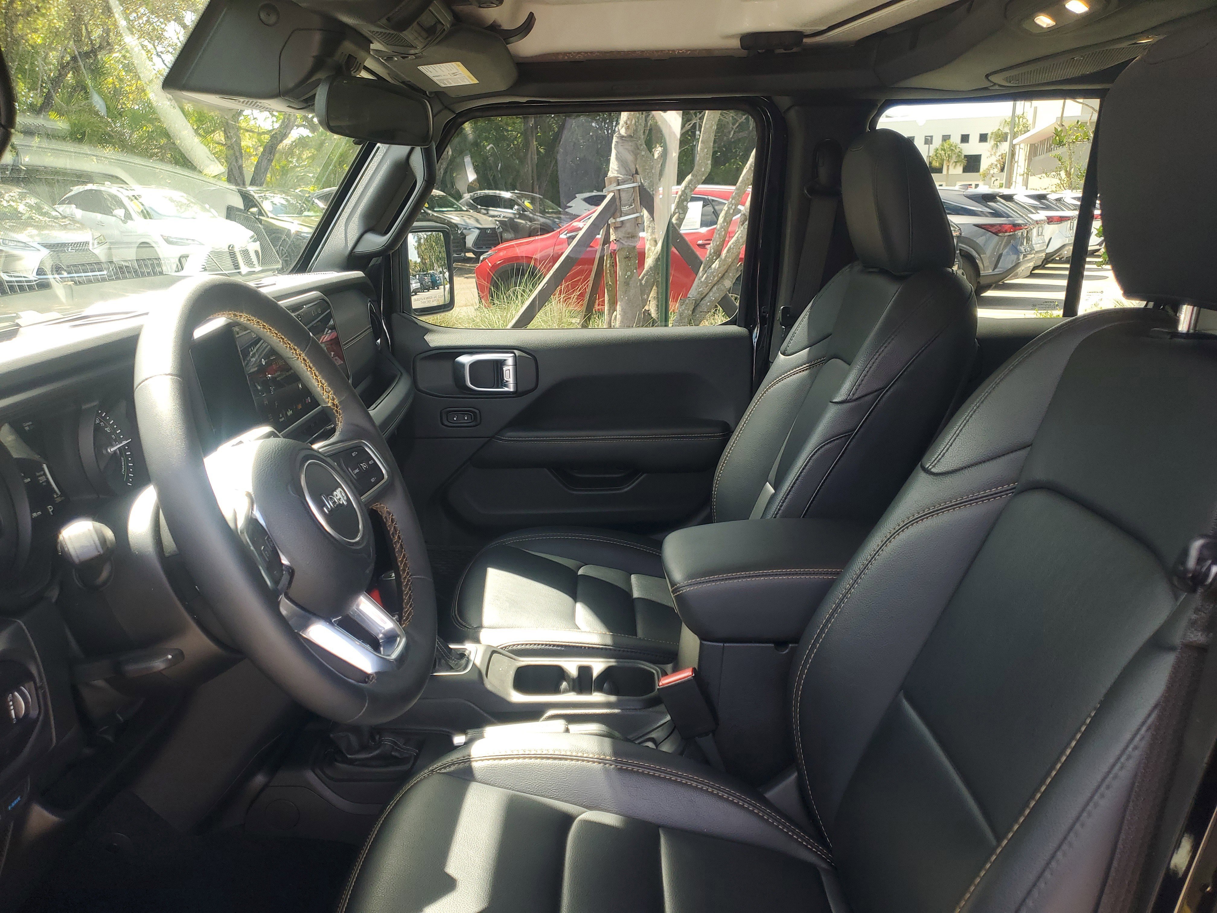 Used 2024 Jeep Wrangler Unlimited Sahara w/ Safety Group AWD/4WD image 14