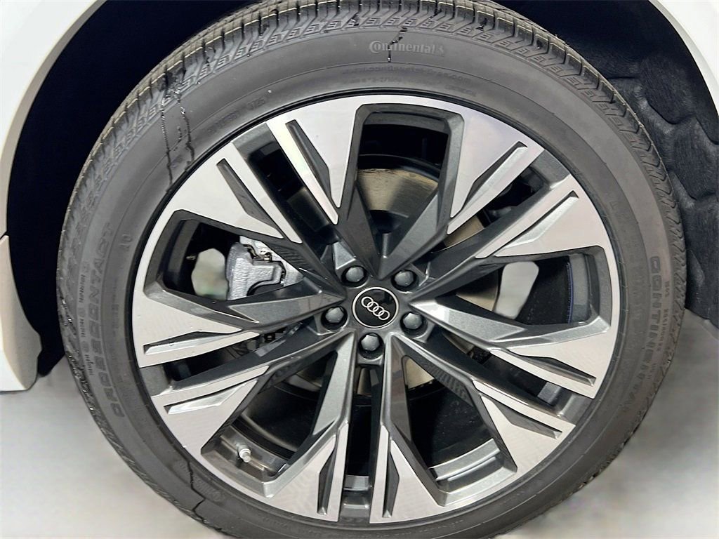 New 2026 Audi Q8 Premium Plus AWD/4WD image 31