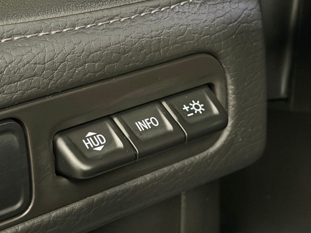 Certified 2024 GMC Yukon Denali image 38