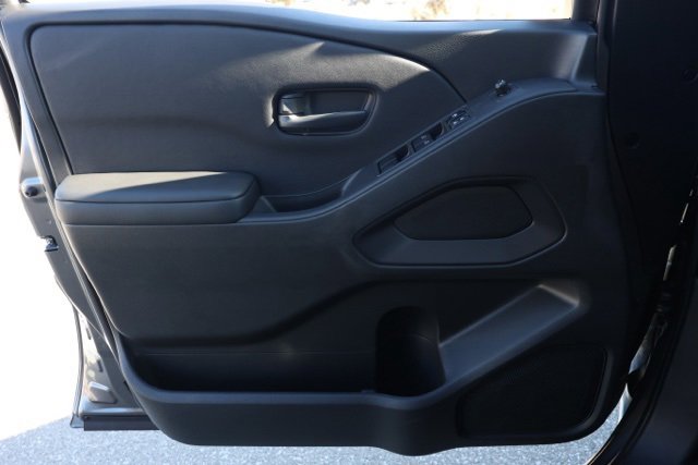 New 2026 Nissan Frontier SV image 22