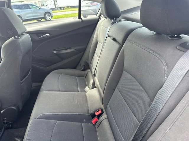 Used 2018 Chevrolet Cruze LT w/ Convenience Package FWD image 13